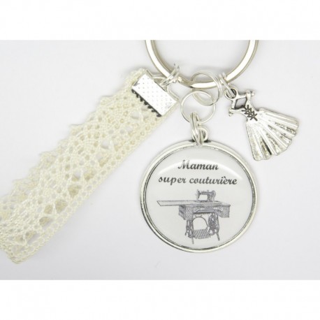 Porte clés personnalisable F de Bm créations couturière