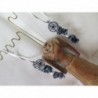 PAIRE DE BOUCLES D'OREILLES CREOLES AVEC BRELOQUE ASIATIQUE ZEN ET DESCENTE EN OBSIDIENNE MOUCHETEE